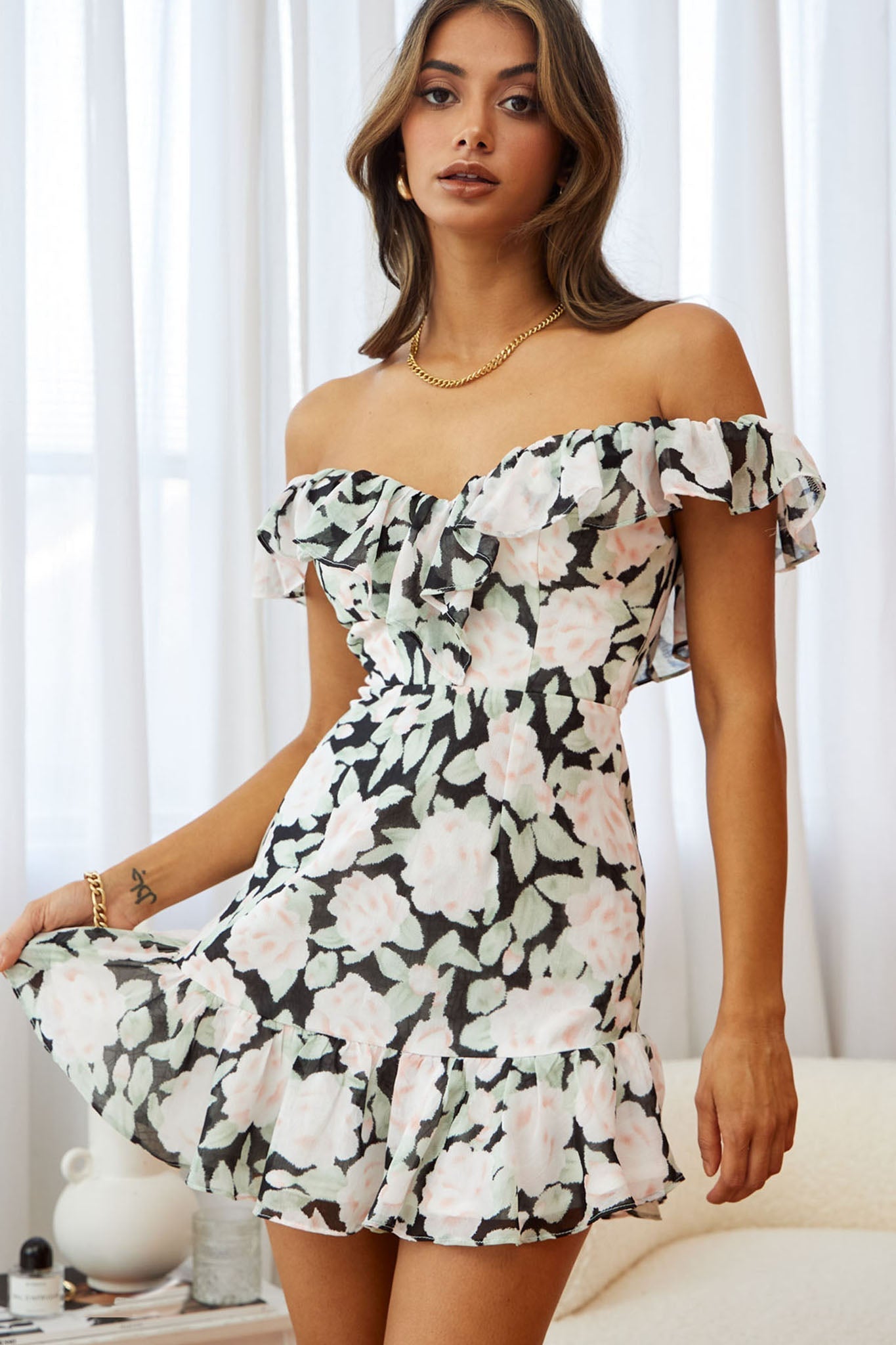 Sweet Melody Sweetheart Neckline Off-Shoulder Dress Floral Print Black/Nude